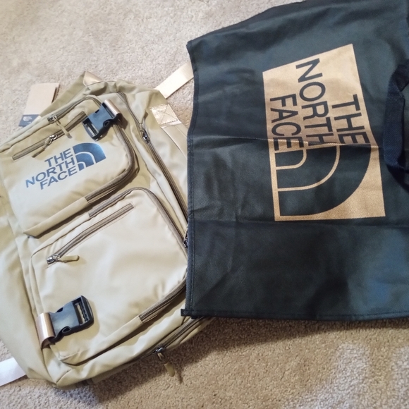 The North face backpack/duffle bag - Picture 8 of 9